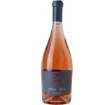 Αν και η μόδα προστάζει εξωστρεφή και παιχνιδιάρικα ροζέ κρασιά ο Νίκος Καρατζάς πάει κόντρα στο ρεύμα και δημιουργεί ένα ‘αντρικό’ ροζέ παντρεύοντας το Ξινόμαυρο τη Λημνιώνα και το Μαυρούδι. Αν δεν θεωρείτε τα ροζέ, ‘σοβαρά’ κρασιά ήρθε η ώρα να αναθεωρήσετε! Αν ψάχνετε ένα ‘ροζέ φαγητού’, που να μπορεί να τα βγάλει πέρα με τα περισσότερα πιάτα που θα βρεθούν στο τραπέζι, τότε το Απλά ροζέ είναι η επιλογή σας.